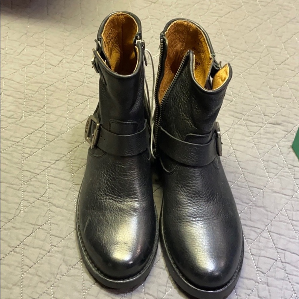 Frye Brand. NWOT!